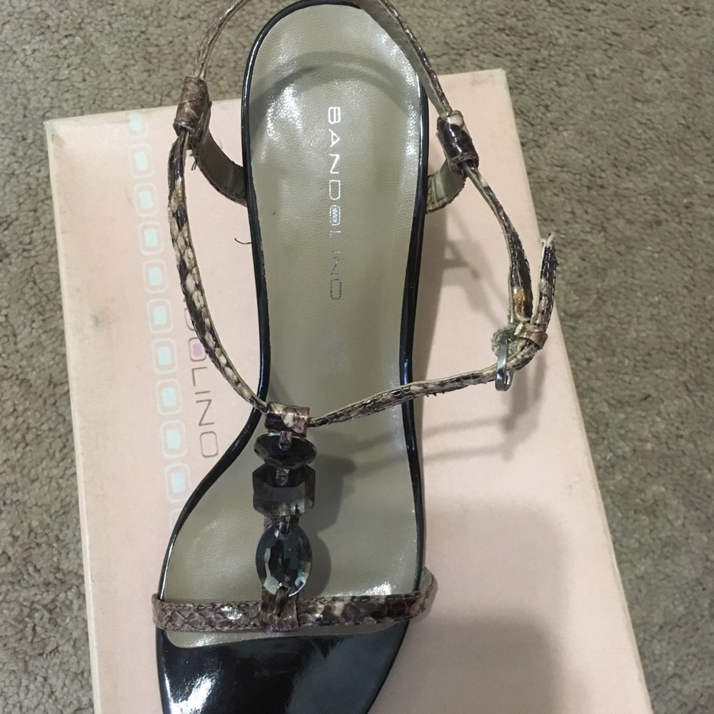 Shoes - Picture 2 of 5